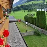 Alphotel Incl National Park Sommercard ميترسل